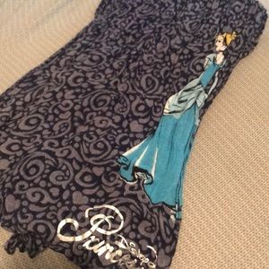 Disney’s Cinderella scarf